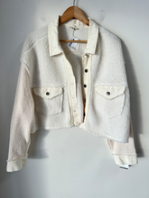 Load image into Gallery viewer, Pol Outerwear Size Medium
