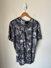 Load image into Gallery viewer, Lulu Lemon Athletic Top Size Extra Large
