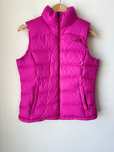 Load image into Gallery viewer, North Face Outerwear Size Small
