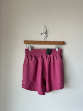 Load image into Gallery viewer, Lululemon Athletic Shorts Size Small
