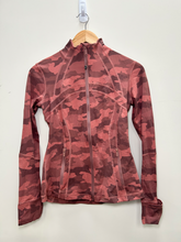 Load image into Gallery viewer, Lulu Lemon Athletic Jacket Size Medium

