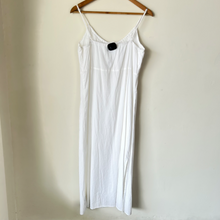Load image into Gallery viewer, Old Navy Maxi Dress Size Medium
