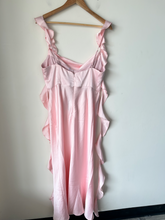 Load image into Gallery viewer, Fashion Nova Maxi Dress Size Extra Large
