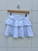 Load image into Gallery viewer, White Fox Short Skirt Size Extra Small
