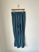 Load image into Gallery viewer, Free People Pants Size Medium
