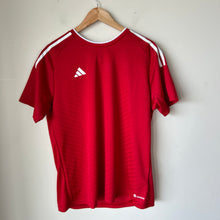 Load image into Gallery viewer, Adidas Athletic Top Size Extra Large
