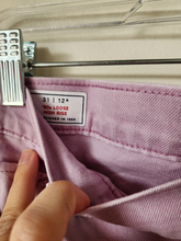 Load image into Gallery viewer, Gap Capris Size 11/12 (31)
