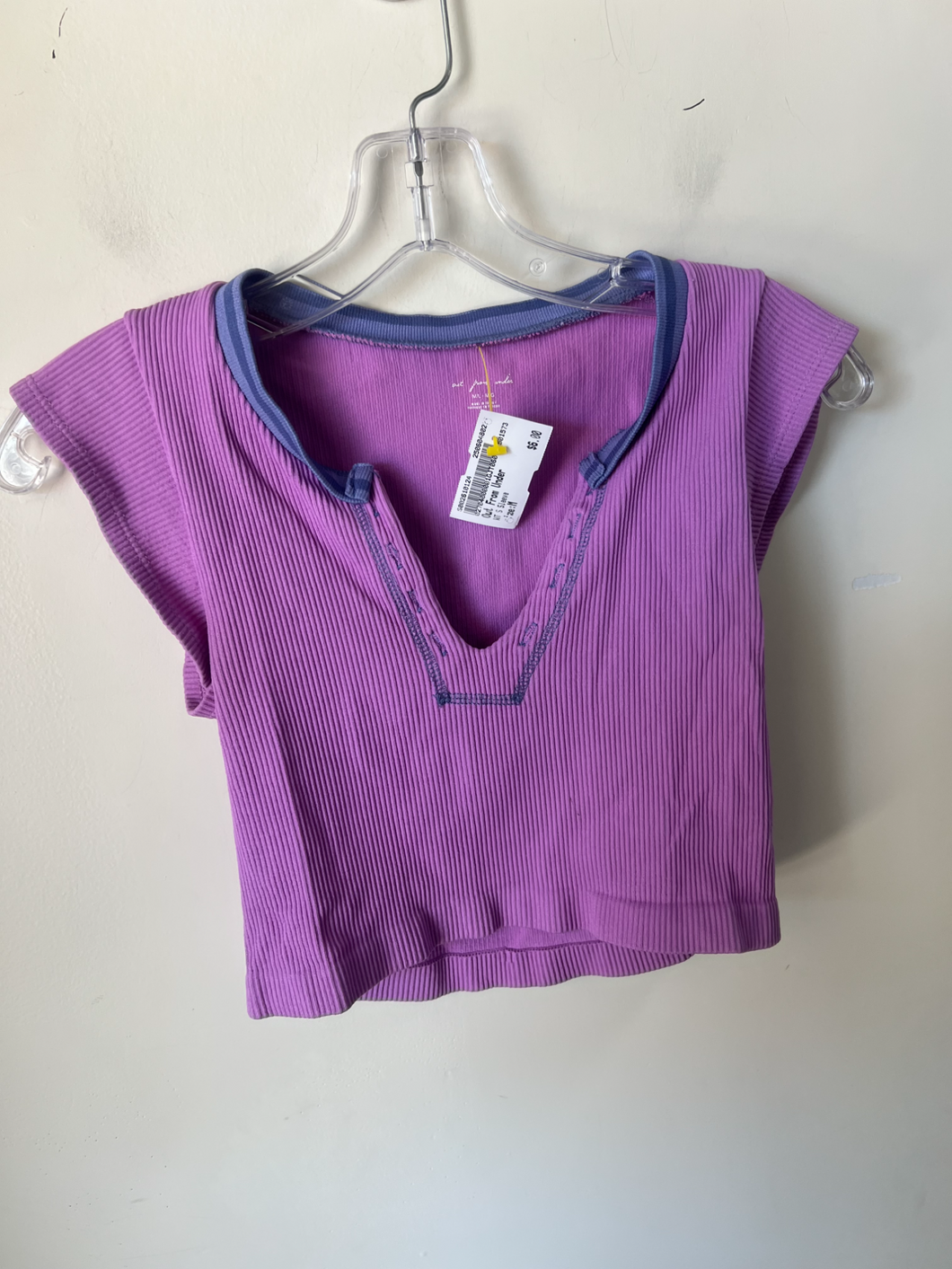 Out From Under Short Sleeve Top Size Medium