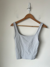 Load image into Gallery viewer, Gym Shark Athletic Top Size Small

