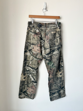 Load image into Gallery viewer, Mossy Oak Pants Size 32
