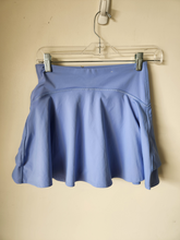 Load image into Gallery viewer, Old Navy Active Athletic Shorts Size Small
