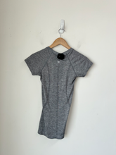 Load image into Gallery viewer, Lululemon Athletic Top Size Small
