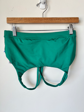Load image into Gallery viewer, Lululemon Sports Bra Size Large
