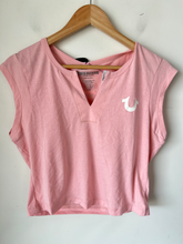 Load image into Gallery viewer, True Religion Short Sleeve Top Size Large
