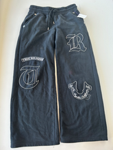 Load image into Gallery viewer, True Religion Athletic Pants Size Extra Small
