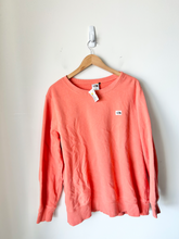 Load image into Gallery viewer, North Face Sweatshirt Size Extra Large
