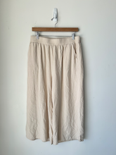 Load image into Gallery viewer, Pants Size Large
