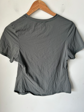 Load image into Gallery viewer, Skims Athletic Top Size Extra Large
