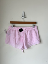Load image into Gallery viewer, Edikted Shorts Size Medium
