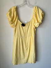 Load image into Gallery viewer, Altar'd State Dress Size Medium
