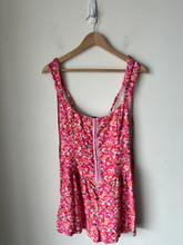 Load image into Gallery viewer, Wild Fable Dress Size Small
