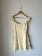 Load image into Gallery viewer, Princess Polly Dress Size Large
