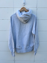 Load image into Gallery viewer, Champion Sweatshirt Size Medium
