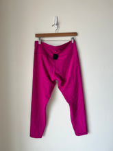 Load image into Gallery viewer, Lulu Lemon Athletic Pants Size Large
