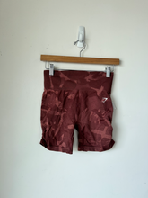 Load image into Gallery viewer, Gym Shark Athletic Shorts Size Medium
