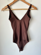 Load image into Gallery viewer, Skims Womens Tops Bodysuit Size Medium

