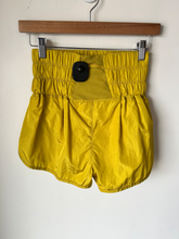 Load image into Gallery viewer, Free People Athletic Shorts Size Extra Small
