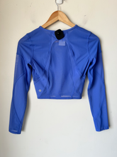 Load image into Gallery viewer, Lululemon Athletic Top Size Small
