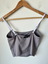 Load image into Gallery viewer, Gilley Hicks Athletic Top Size Medium
