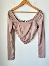 Load image into Gallery viewer, Fashion Nova Long Sleeve Top Size Medium
