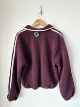 Load image into Gallery viewer, Old Navy Active Outerwear Size Medium
