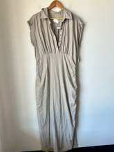 Load image into Gallery viewer, Anthropologie Maxi Dress Size Medium
