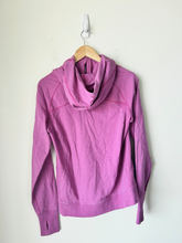 Load image into Gallery viewer, Lulu Lemon Sweatshirt Size Large

