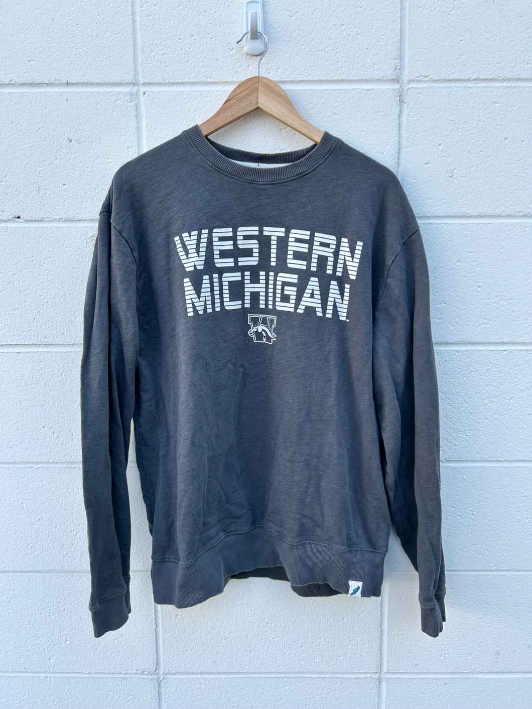 League Sweatshirt Size Extra Large