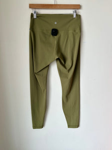 Lulu Lemon Athletic Pants Size 9/10 (30)