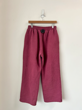 Load image into Gallery viewer, Comfrt Athletic Pants Size Large
