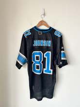 Load image into Gallery viewer, Reebok Athletic Top Size Medium
