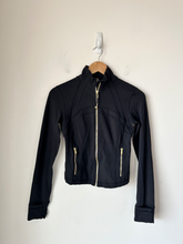 Load image into Gallery viewer, Lululemon Athletic Jacket Size Small

