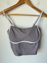 Load image into Gallery viewer, Gilley Hicks Athletic Top Size Medium
