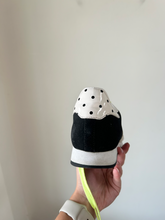 Load image into Gallery viewer, Adidas Casual Shoes Womens 7.5
