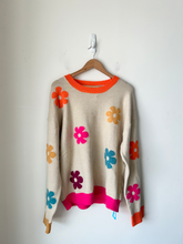 Load image into Gallery viewer, Easel Sweater Size Large
