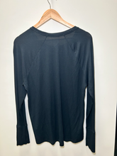 Load image into Gallery viewer, Aerie Athletic Top Size Extra Large

