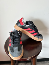Load image into Gallery viewer, Adidas Casual Shoes Womens 8.5
