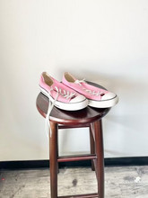 Load image into Gallery viewer, Converse Casual Shoes Womens 10
