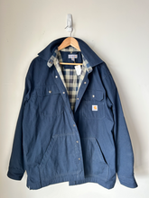 Load image into Gallery viewer, Carhartt Outerwear Size Large
