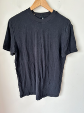 Load image into Gallery viewer, Skims Short Sleeve Top Size Small
